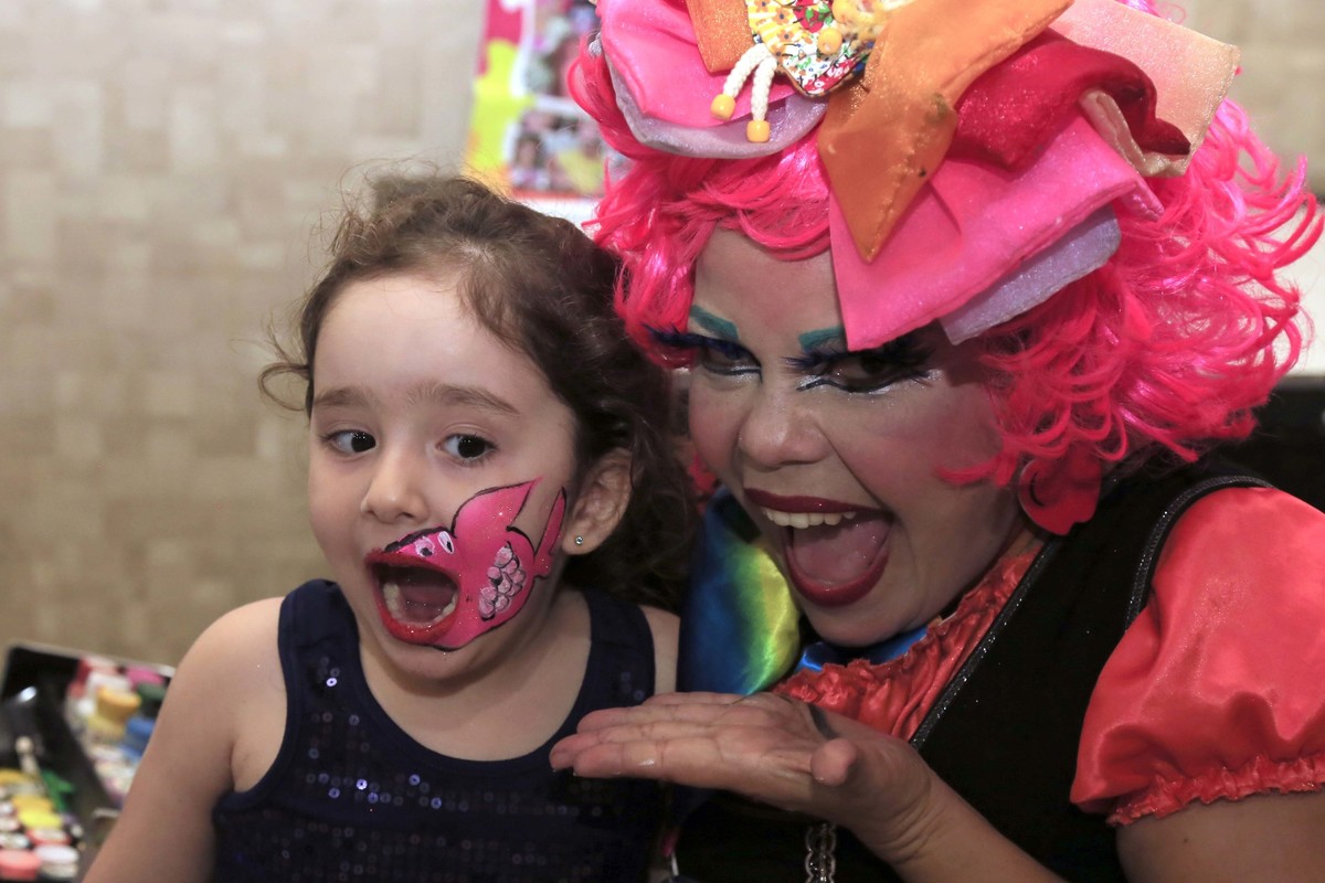 Pintura facial de Cris Animações.Karina Cleto - Fotografia Infantil, Gestantes e Eventos Infantil em Lauro de Freitas - BA