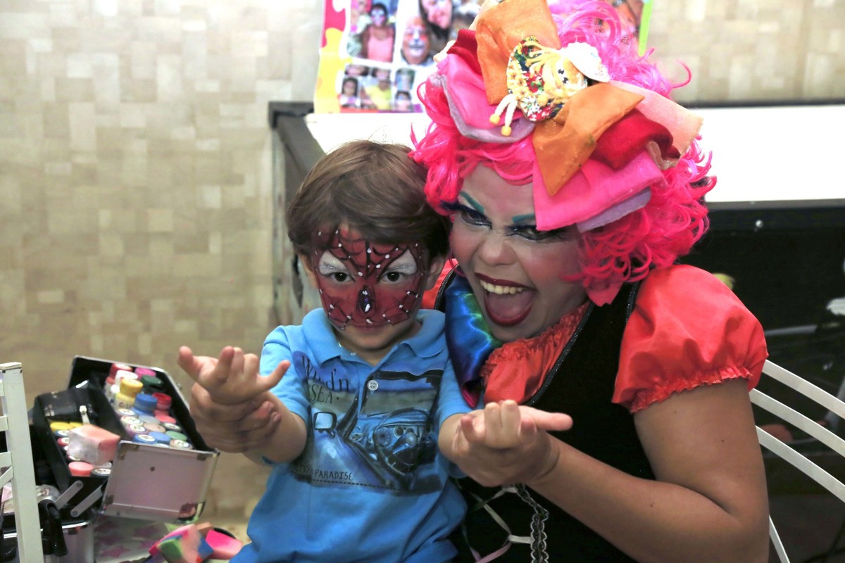 Pintura facial de Cris AnimaçõesKarina Cleto - Fotografia Infantil, Gestantes e Eventos Infantil em Lauro de Freitas - BA
