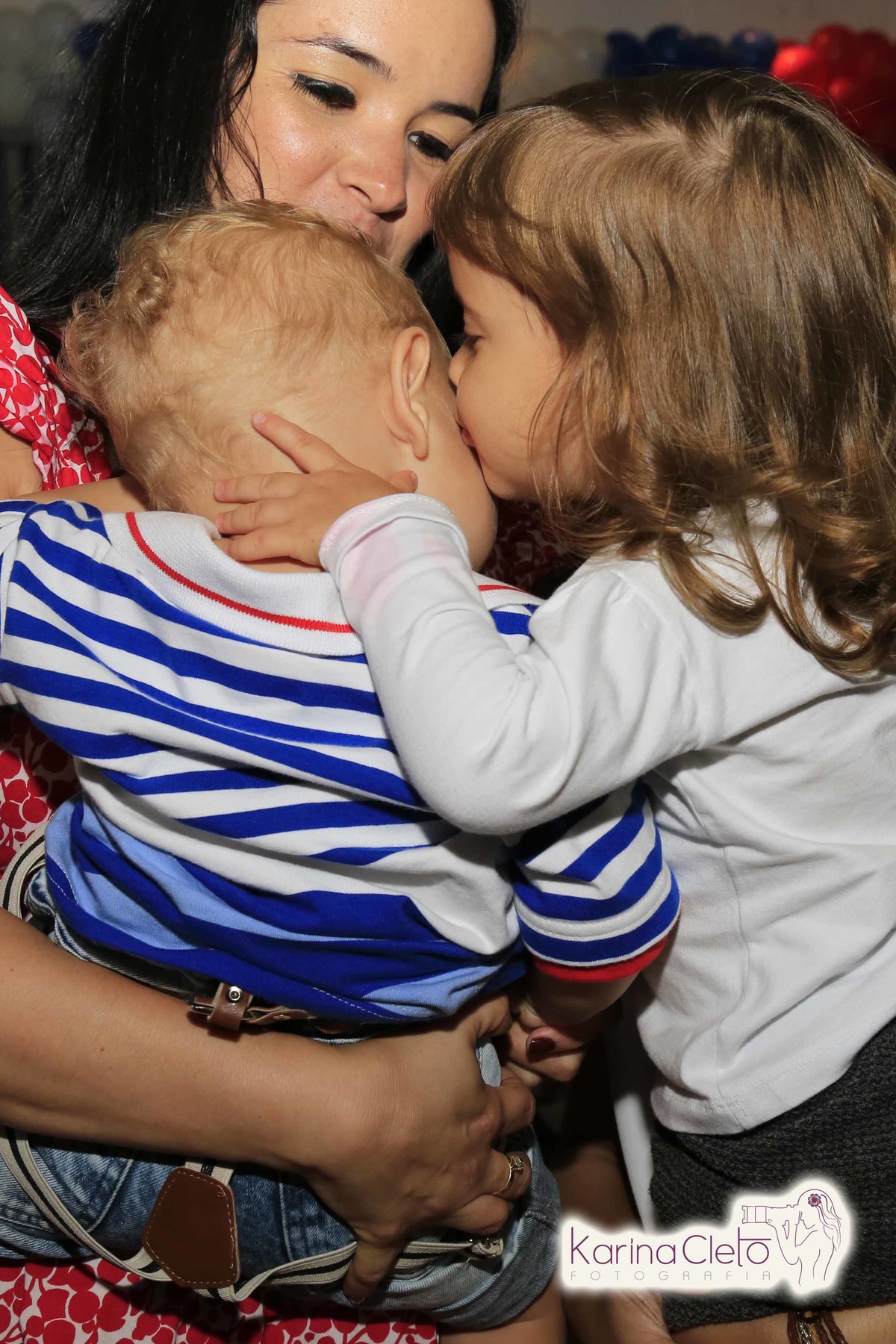 Beijo da melhor amiga