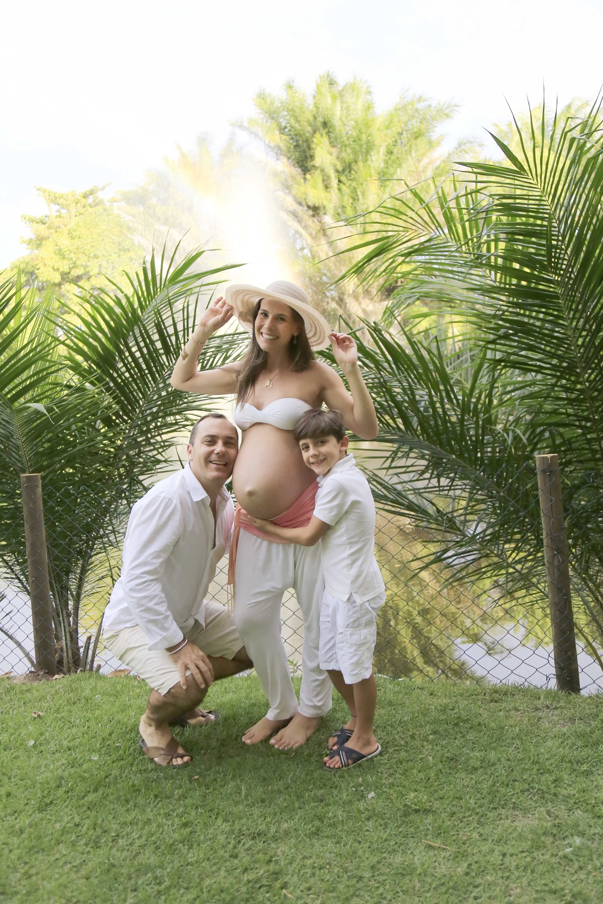 Dois príncipes e uma princesa, quer dizer, a segunda princesa está a caminho! Karina Cleto Fotografia de Gestante, Infantil , família e eventos infantis em Lauro de Freitas e região - BA