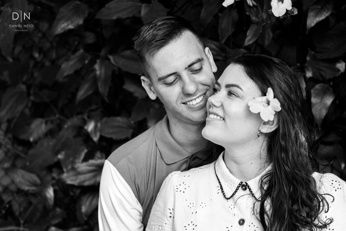 Ensaio de casal da Isabela e do Augusto, feita no Parque Botânico da Vale em Vitória (ES)