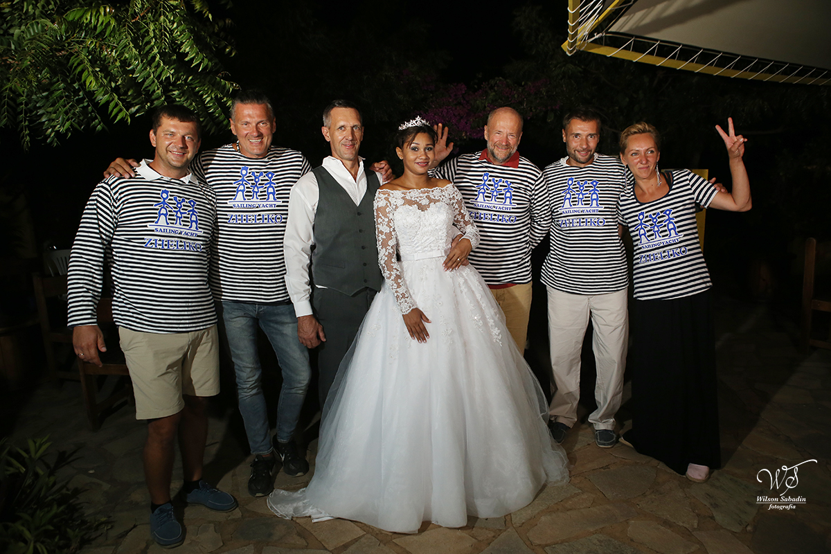 Fotografia de casamento, noivos, noiva, noivo, fotografia de noivos, sapato, perfume, cabelo,  fotografia de casal, vestido de noiva