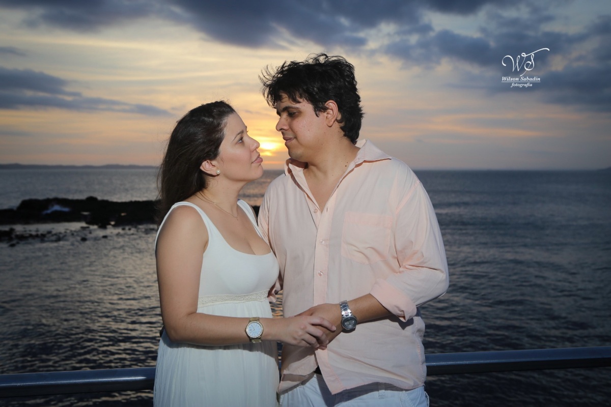 ensaio fotografico pré-casamento, noivos, noiva, noivo, praia da boa viagem, forte humaitá, fotografia de noivos