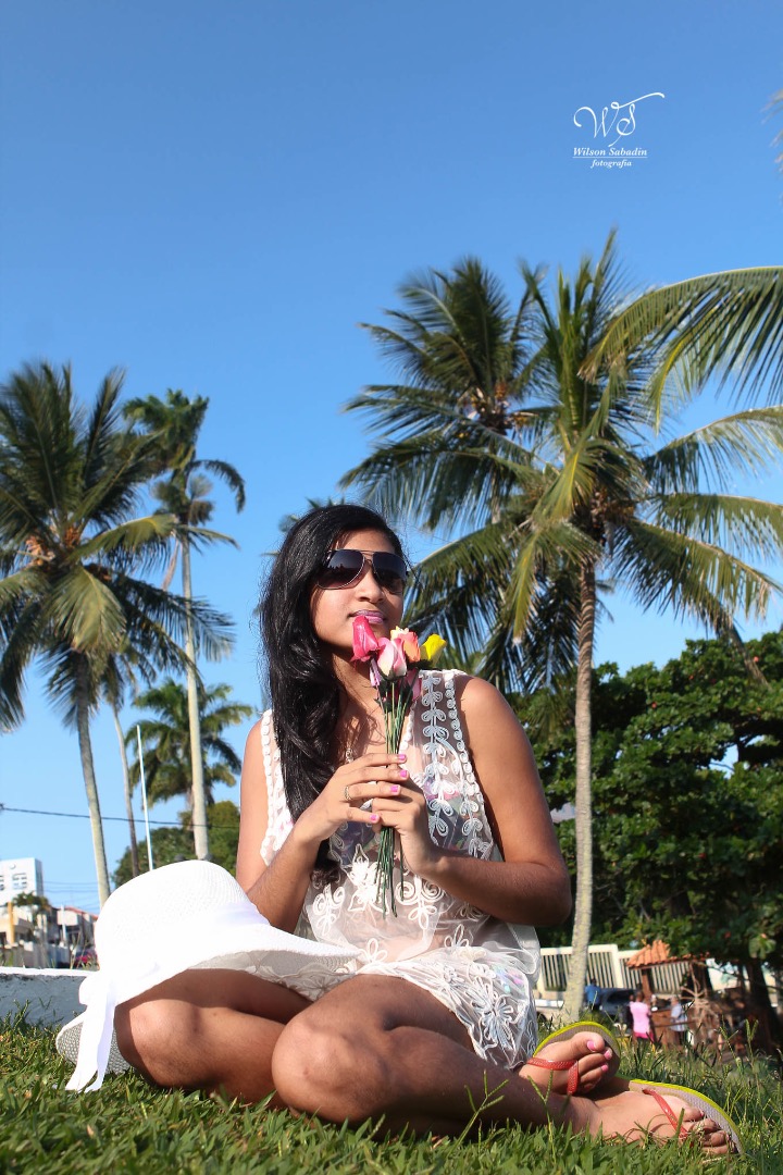 Fotografia de debutante em Salvador Ba, Fotografia de 15 anos em Salvador Ba, Fotografo de debutante em Salvador Ba, Fotografo de 15 anos em Salvador Ba, Debutante, 15 anos, menina, moça, mulher, flores, praia, coco, coqueiros, forte, fortaleza, historia,