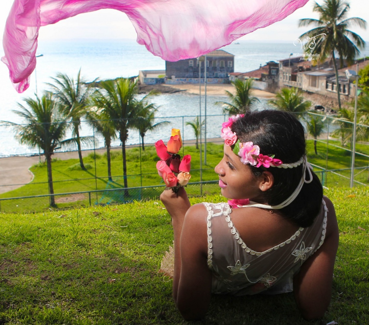 Fotografia de debutante em Salvador Ba, Fotografia de 15 anos em Salvador Ba, Fotografo de debutante em Salvador Ba, Fotografo de 15 anos em Salvador Ba, Debutante, 15 anos, menina, moça, mulher, flores, praia, coco, coqueiros, forte, fortaleza, historia,