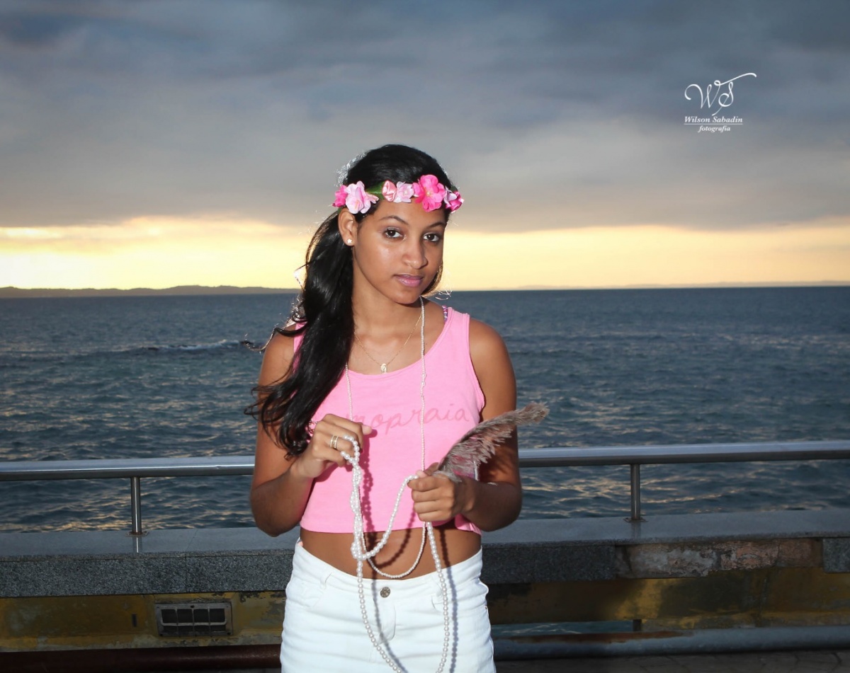 Fotografia de debutante em Salvador Ba, Fotografia de 15 anos em Salvador Ba, Fotografo de debutante em Salvador Ba, Fotografo de 15 anos em Salvador Ba, Debutante, 15 anos, menina, moça, mulher, flores, praia, coco, coqueiros, forte, fortaleza, historia,