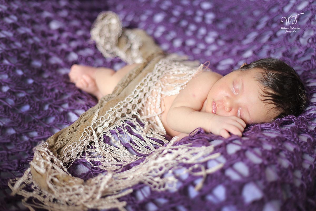 fotografia de newborn em Salvador Bahia tranquilamente dorme