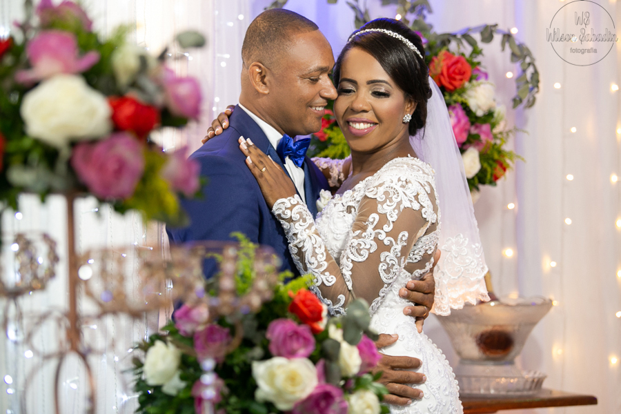 wilson Sabadin fotografia de casamento, noivos se abraçando