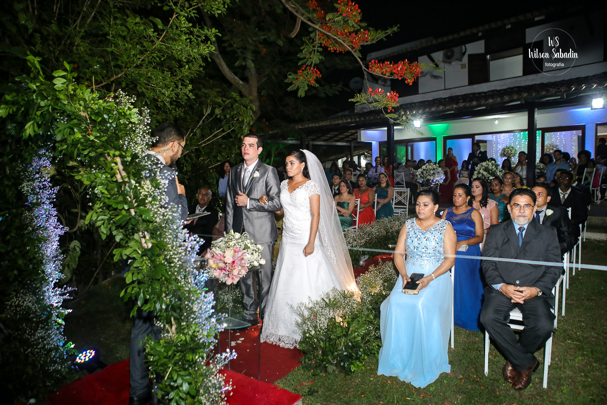 Wilson Sabadin fotografia casamento salvador Bahia, noivos diante do pastor