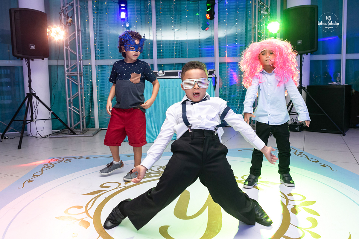 wilson Sabadin fotografia debutante  salvador bahía, as crianças dançando