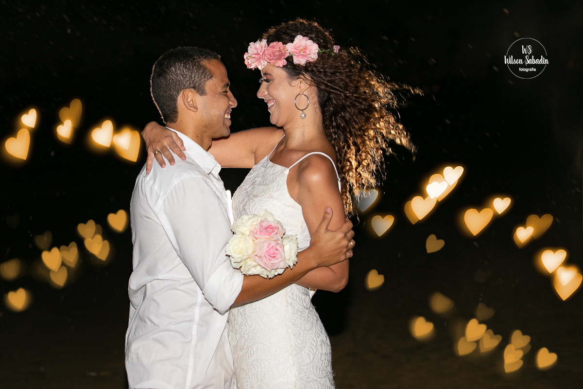 fotografia de casamento salvador bahía, casal no escuro da praia