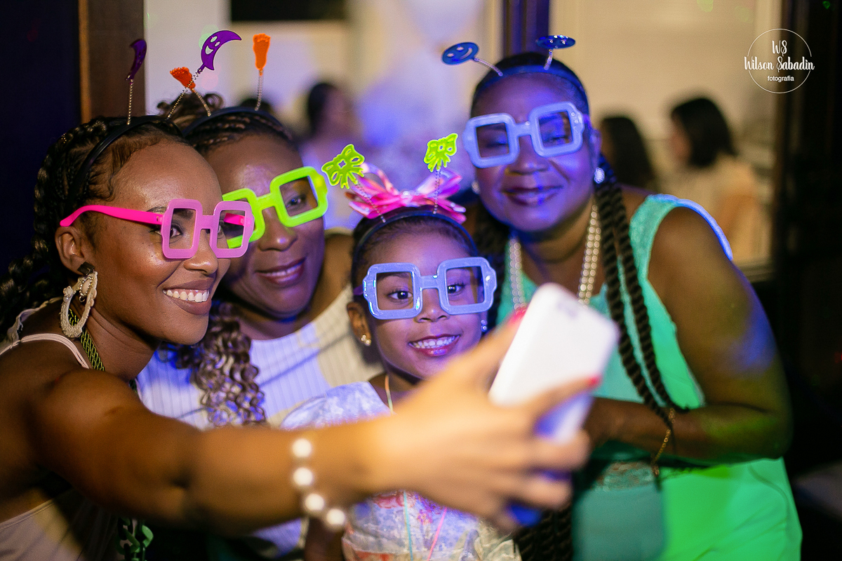wilson Sabadin fotografia debutante  salvador bahía, debutante com as amigas na boate