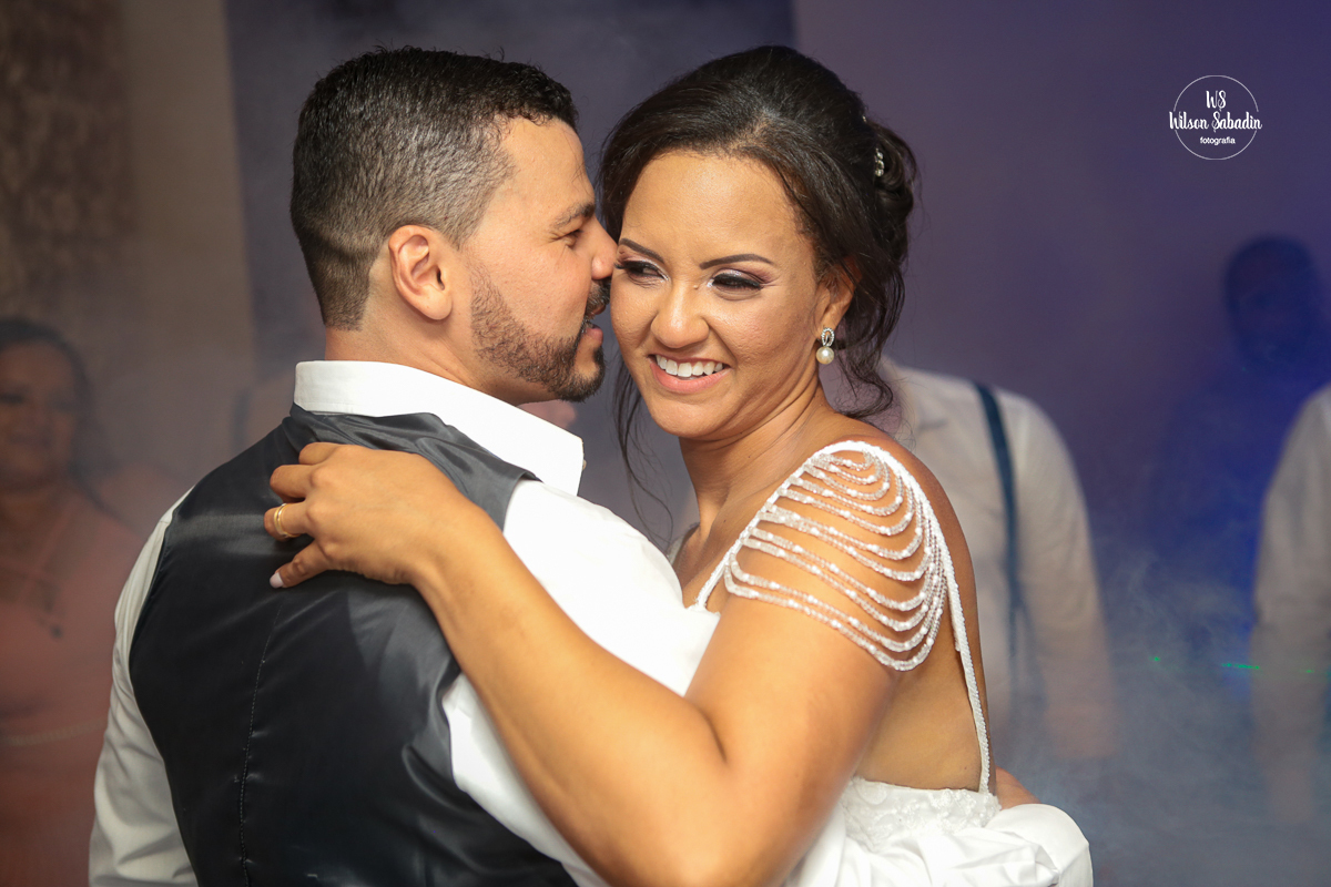 wilson Sabadin fotografia de casamento salvador bahía, casal dançando e sorrindo 