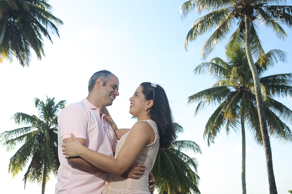 Fotografia de casamento, noivos, noiva, noivo, fotografia de noivos, cabelo,  fotografia de casal, ensaio de casal, pré casamento, pré wedding, entre os coqueiros