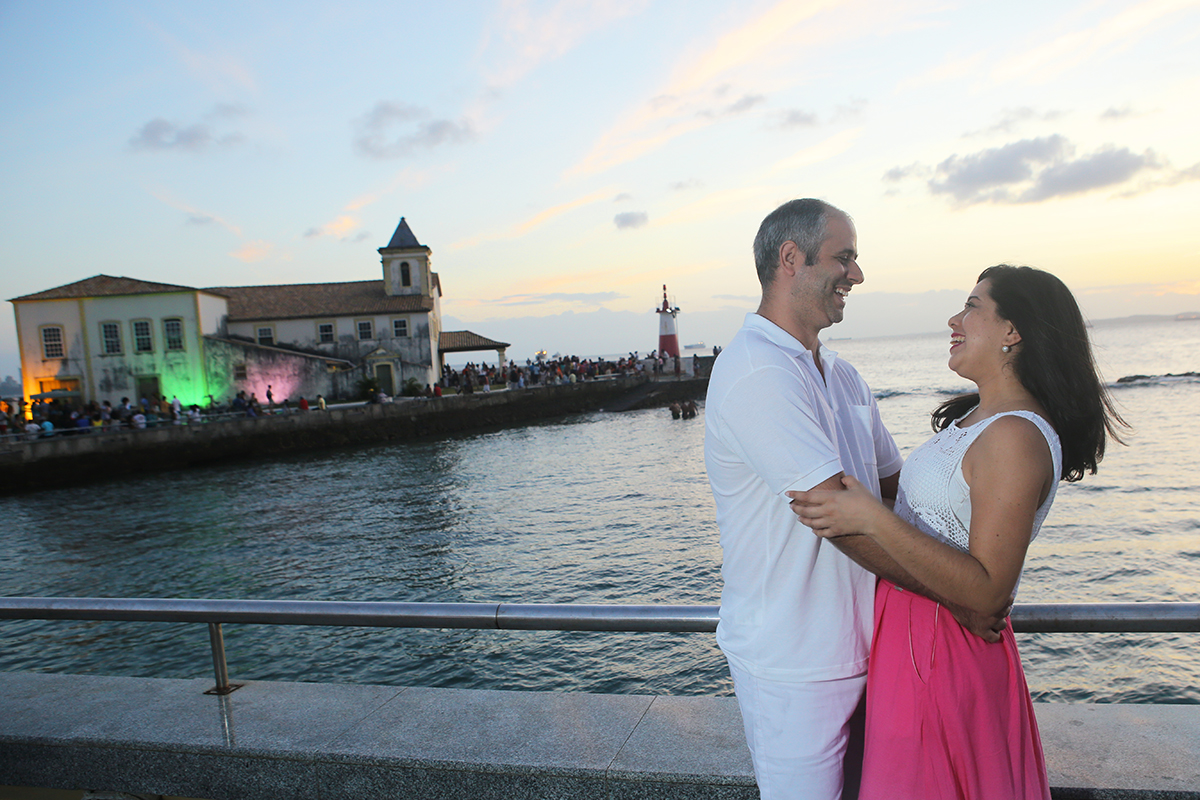 Fotografia de casamento, noivos, noiva, noivo, fotografia de noivos, cabelo,  fotografia de casal, ensaio de casal, pré casamento, pré wedding, noivos abraçados