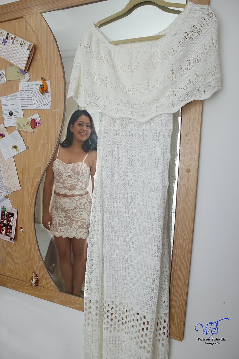 Fotografia de casamento, noivos, noiva, noivo, fotografia de noivos, sapato, perfume, cabelo,  fotografia de casal, ensaio de casal, pré casamento, pré wedding, noiva e o vestido