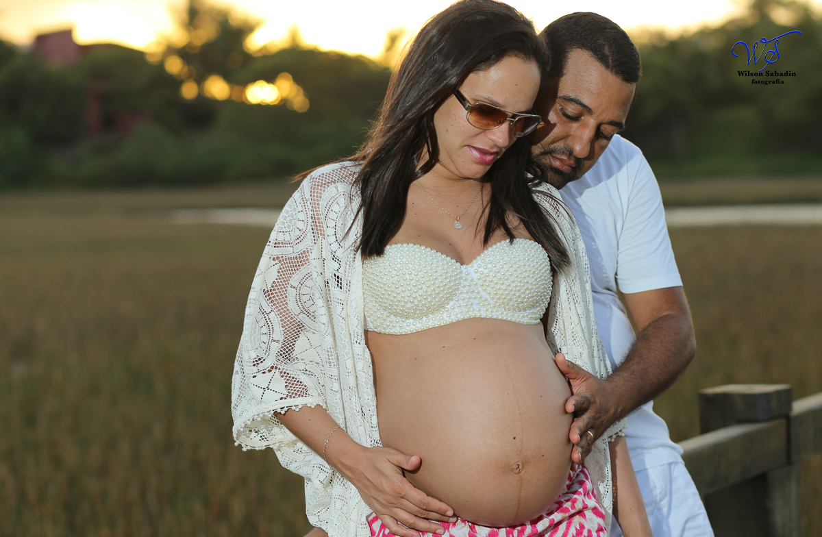 fotografia de gravidez, Fotografia Gestante em Salvador Ba, fotografo de gestante, mãe, gravidez, ensaio de gestante., segurando a barriga
