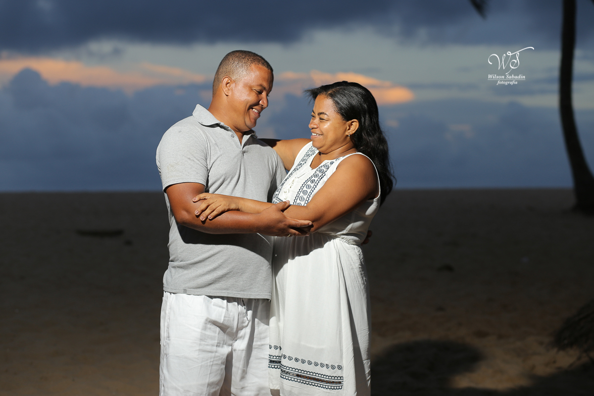 Fotografia de casamento, noivos, noiva, noivo, fotografia de noivos, sapato, perfume, cabelo,  fotografia de casal, ensaio de casal, pré casamento, pré wedding, por do sol