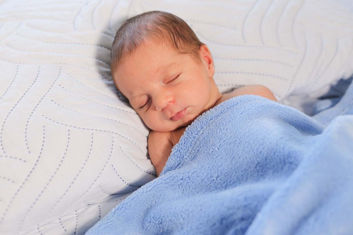 Fotografia de newborn em Salvador, o bebe dormindo