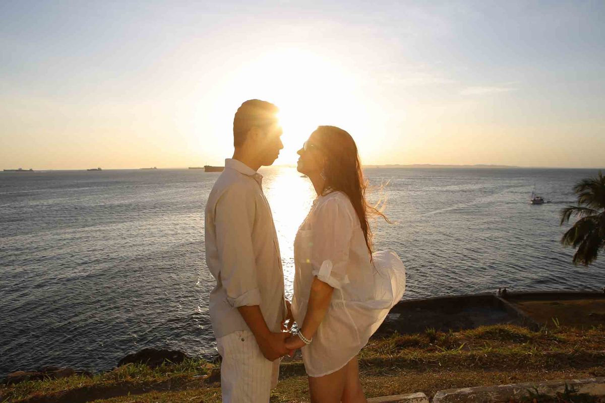 ensaio fotografico pré-casamento, noivos, noiva, noivo, praia da boa viagem, forte humaitá, fotografia de noivos, pré-wedding