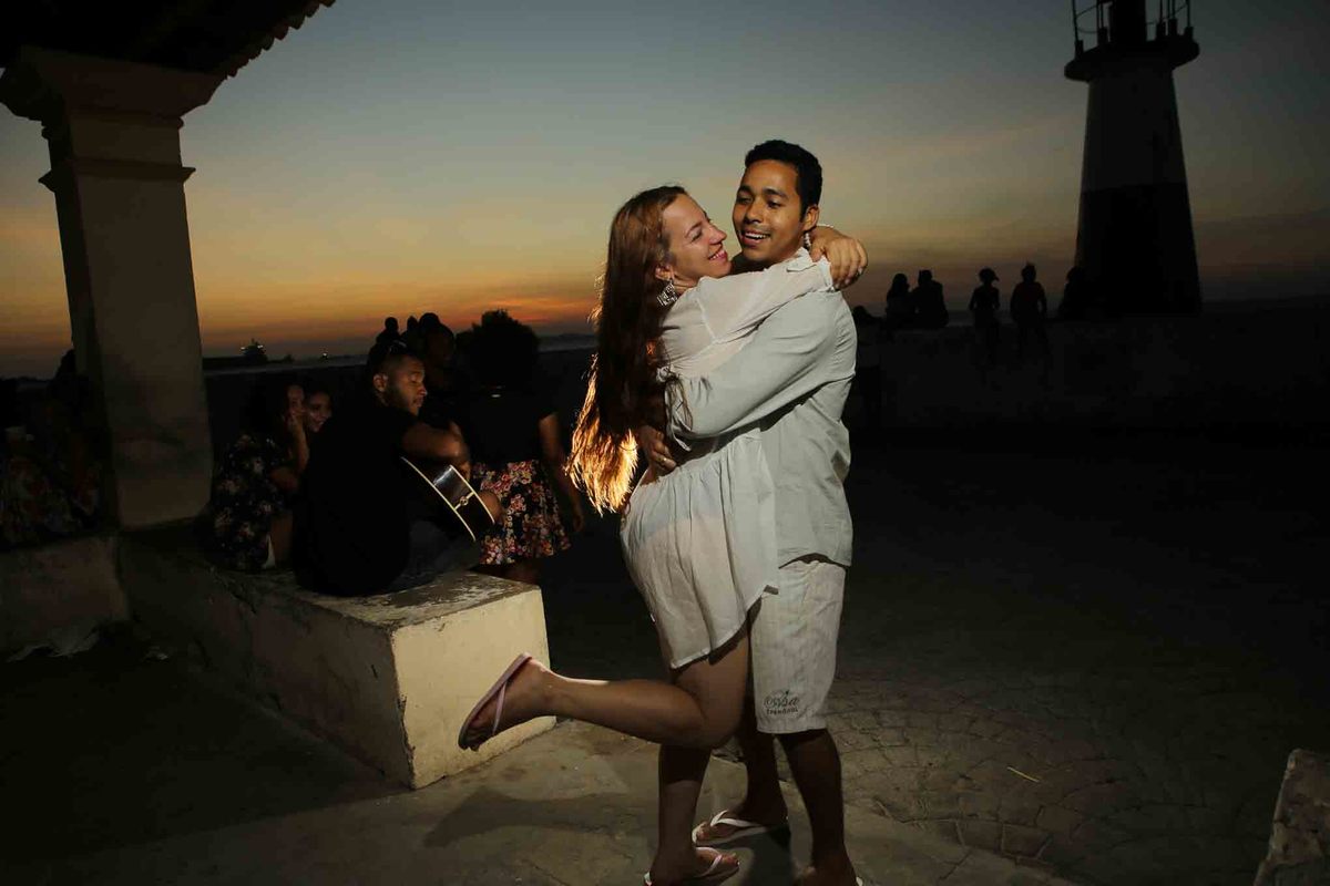 ensaio fotografico pré-casamento, noivos, noiva, noivo, praia da boa viagem, forte humaitá, fotografia de noivos, pré-wedding