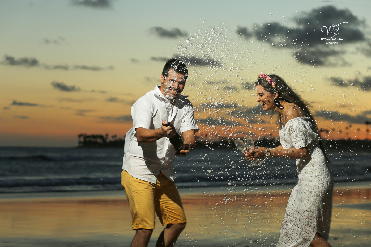 Fotografia de casamento, noivos, noiva, noivo, fotografia de noivos, sapato, perfume, cabelo,  fotografia de casal, ensaio de casal, pré casamento, pré wedding,