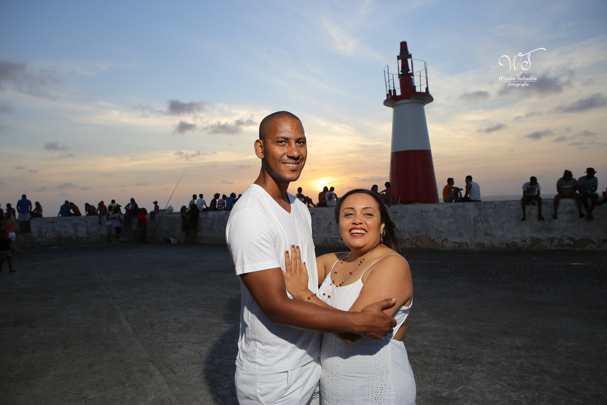 ensaio fotográfico pré-casamento, noivos, noiva, noivo, fotografia de noivos, fotografia pré-wedding, pré wedding, ensaio fotografico na Ponta do Humaitá em Salvador Bahia, Forte , Igreja nossa Senhora  do Mont Serrat, P