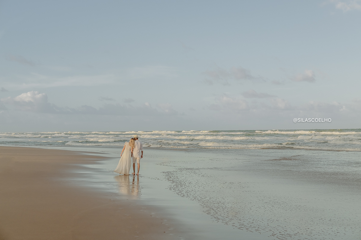 sessão de pre casamento na praia