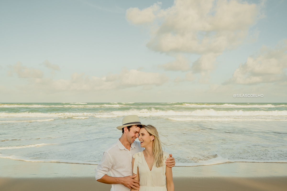 sessão de pre casamento na praia