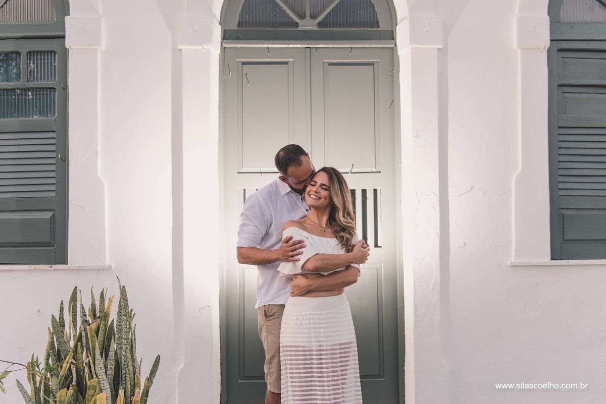 ensaio fotográfico na casa da colina em frente a igreja do senhor do bonfim em salvador 