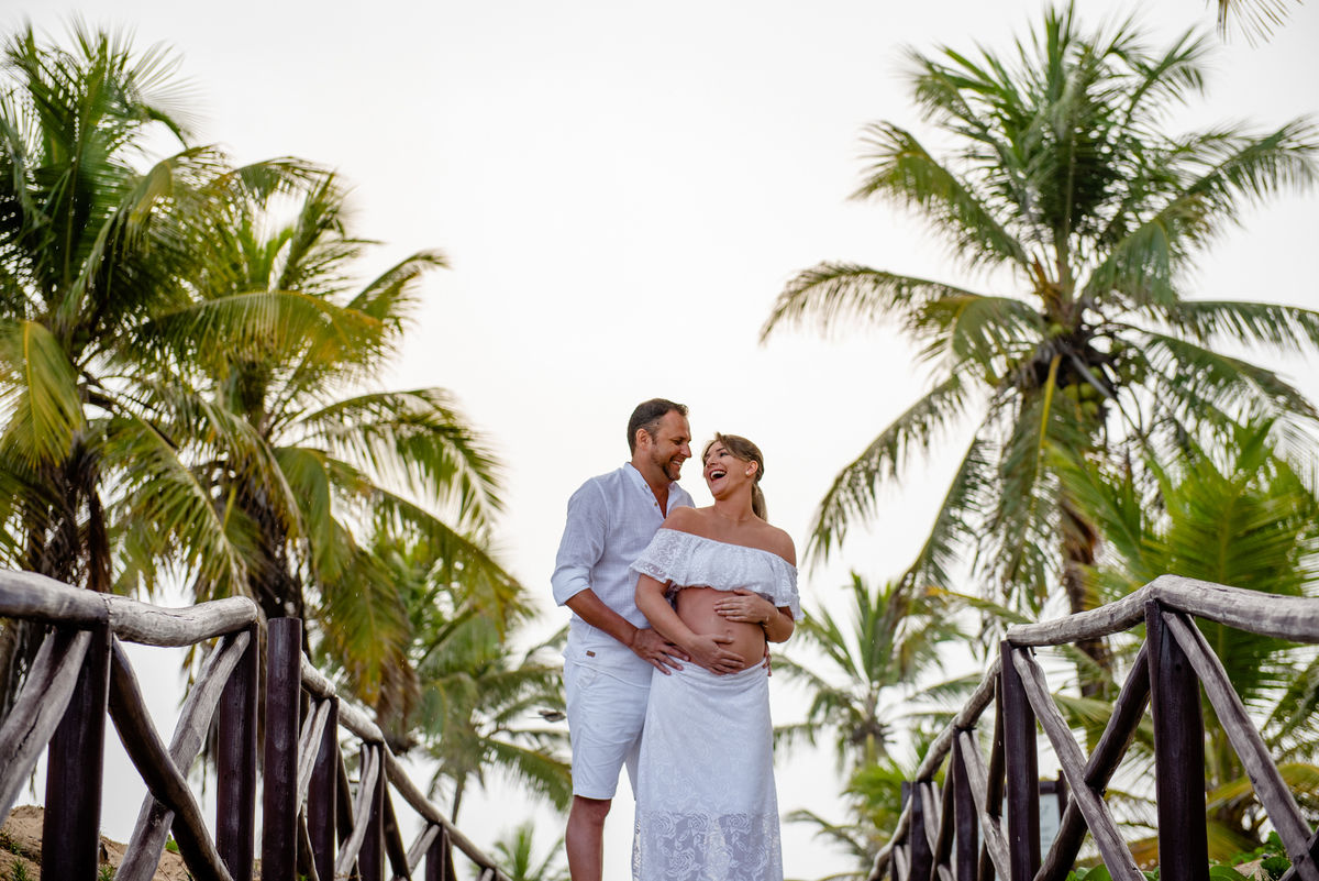 ensaio de gestante no Grand Palladium Resort em imbassaí na Bahia
