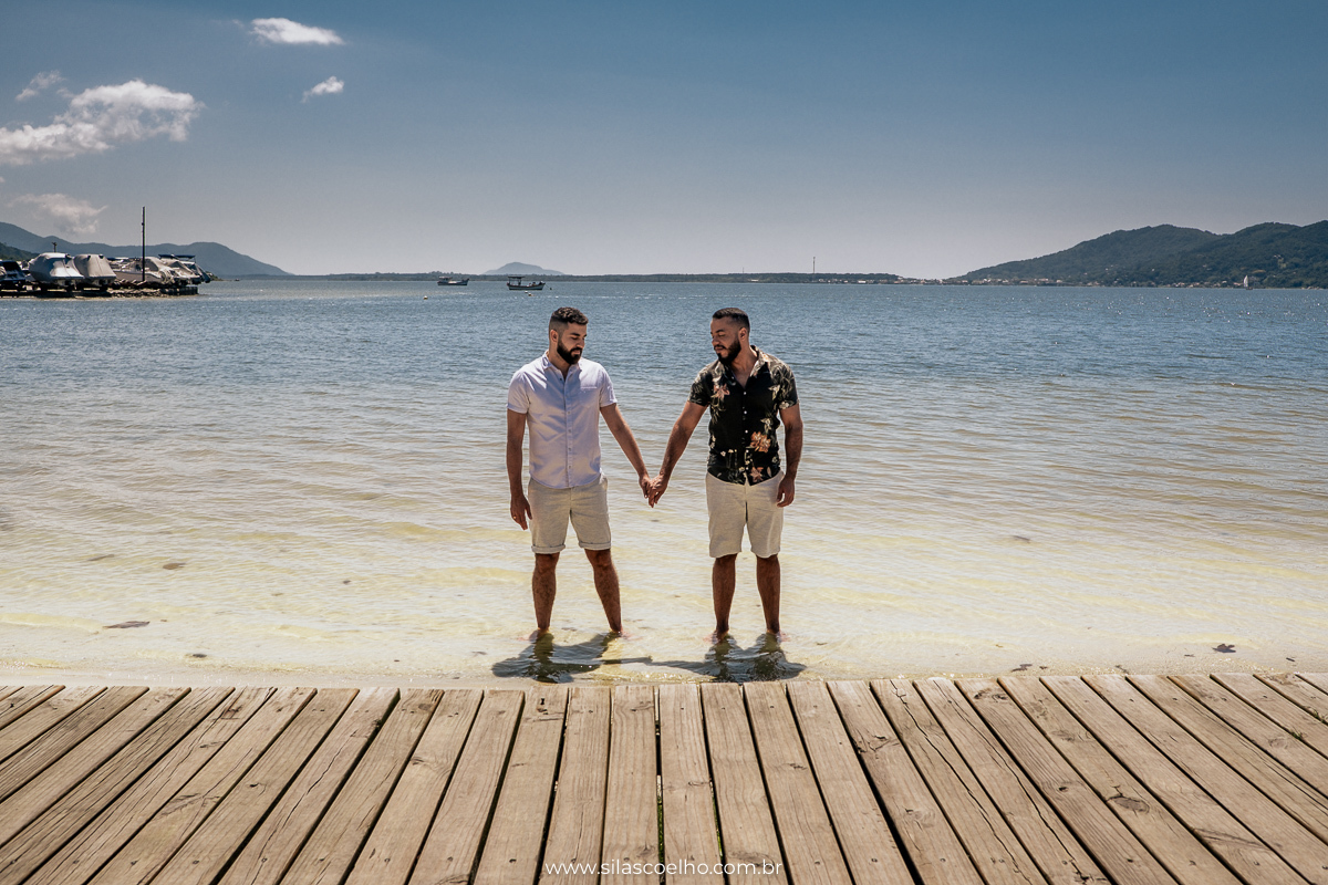 ensaio de pre casamento na praia em florianopolis