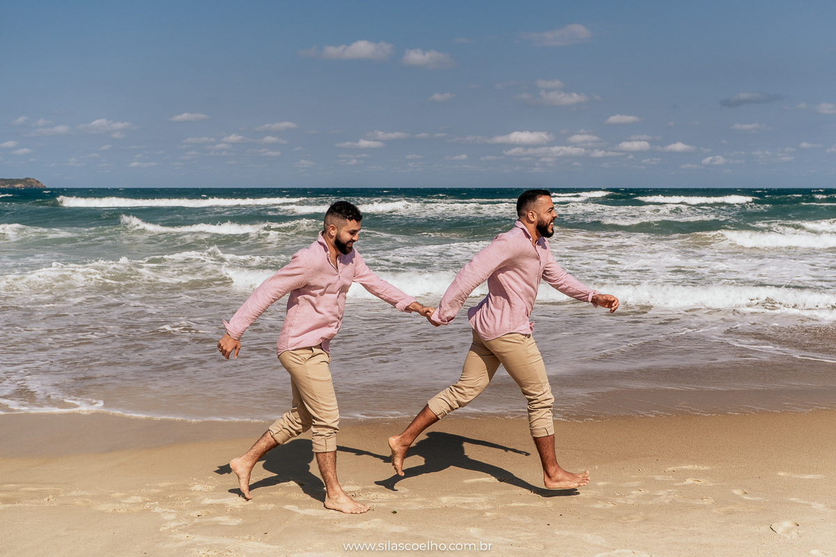 ensaio de pre casamento na praia em florianopolis