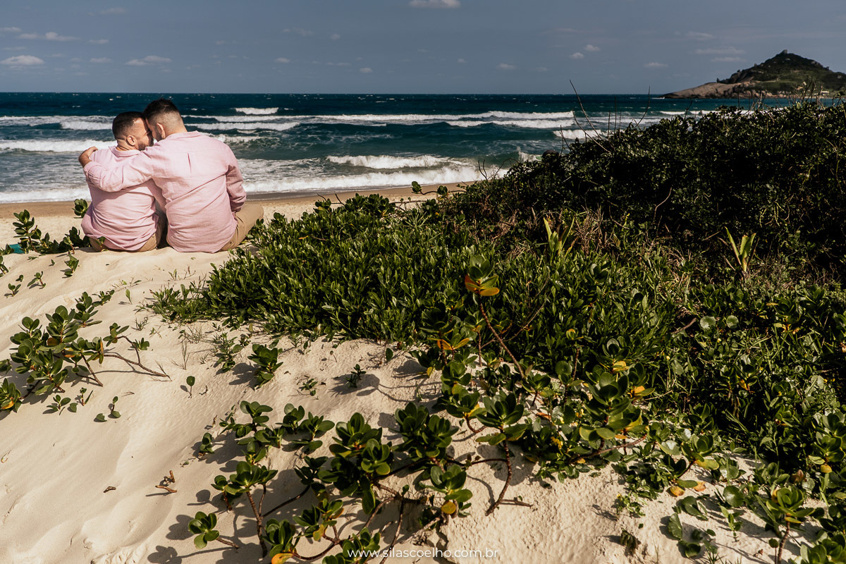 ensaio de pre casamento na praia em florianopolis