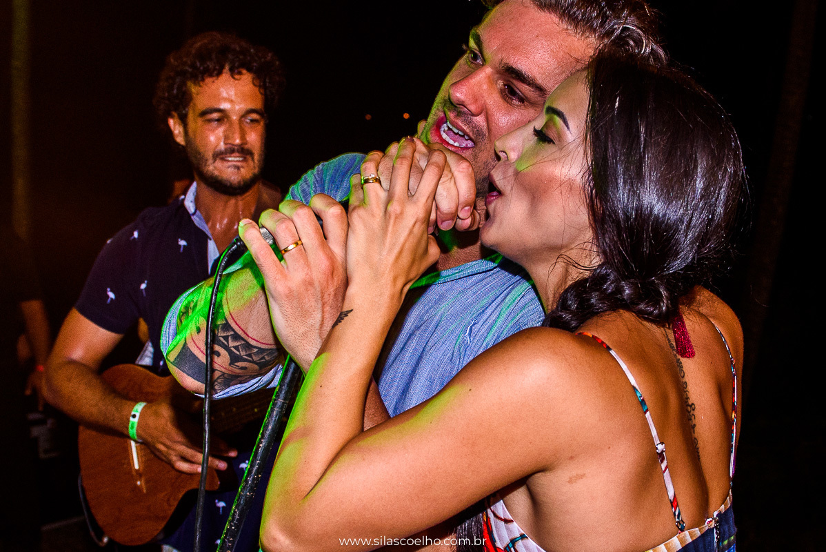 festa na despedida de solteiro na praia, com pé na areia, no grand palladium imbassaí resort & SPA