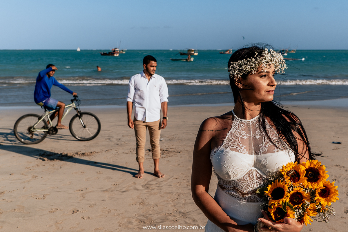 ensaio fotografico de casal na praia em maceio na pajuçara