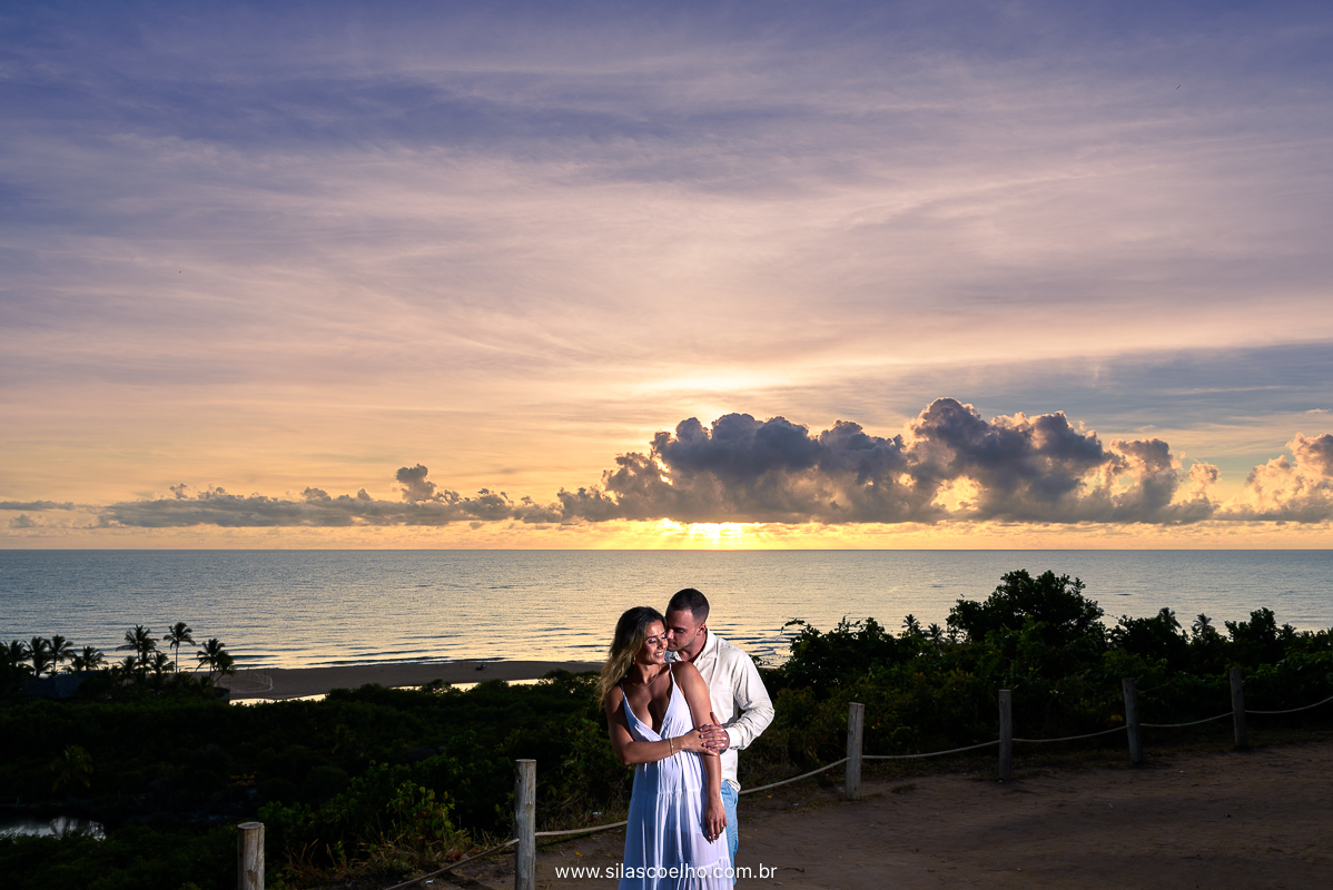 Ensaio de pre wedding em Trancoso, Bahia na praia e no nascer do sol