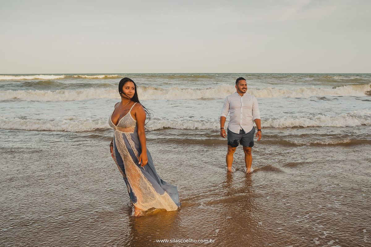 ensaio de pre casamento na praia no grand palladium imbassaí na bahia