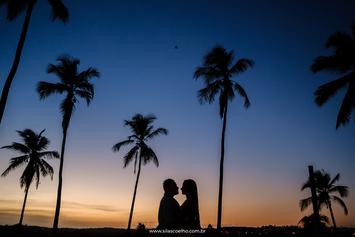 pre wedding na praia no grand palladium imbassaí na bahia