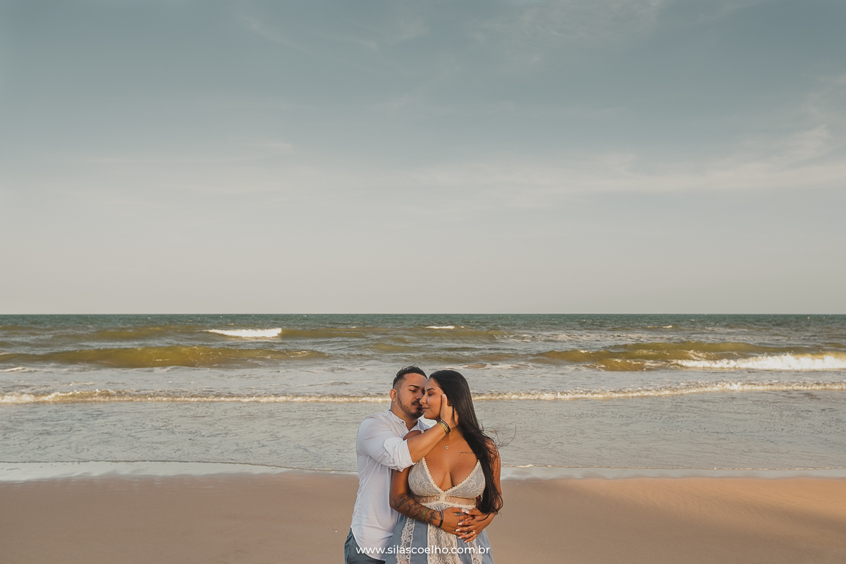 ensaio de pre casamento na praia no grand palladium imbassaí na bahia