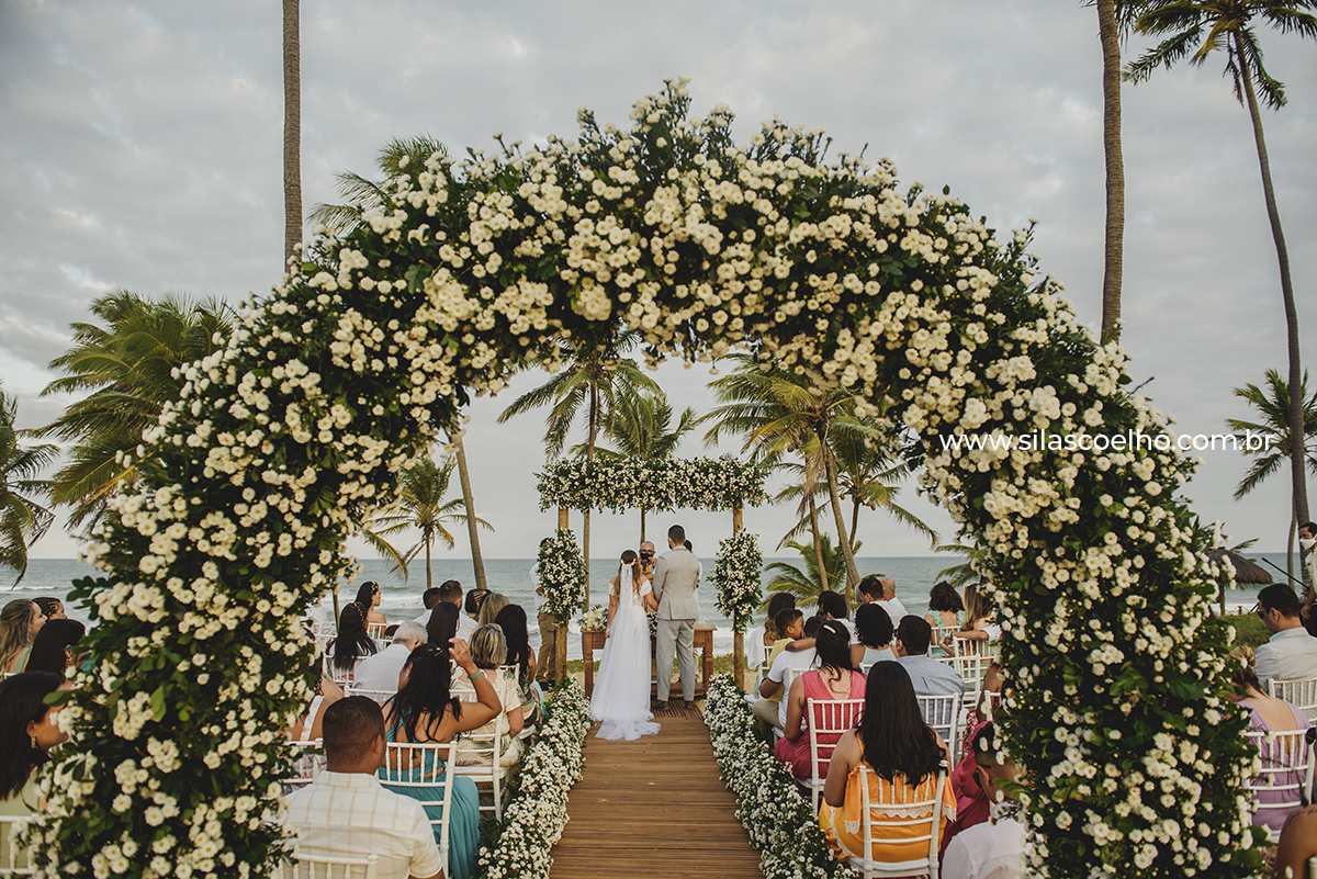 casamento na praia, noivos na praia, sessão de pós casamento na praia