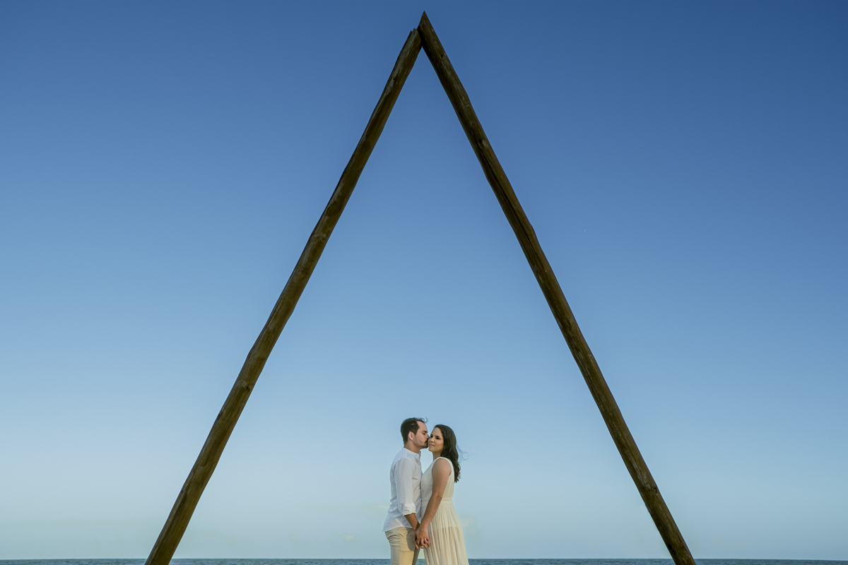 ensaio de pre casamento no grand palladium imbassai resort & spa na Bahia na praia