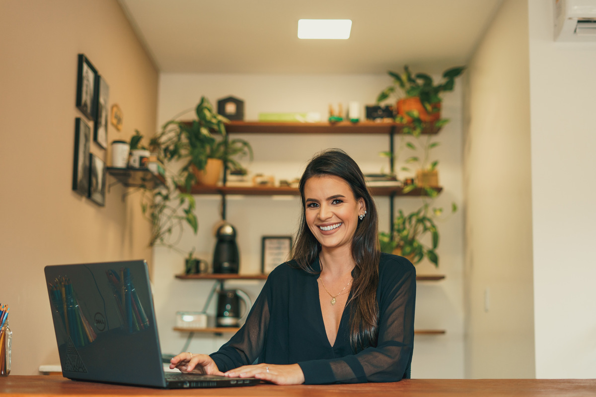 fotografo-de-osorio-no-rio-grande-do-sul-ensaio-empresarial-de-arquiteta-em-santo-antonio-da-patrulha