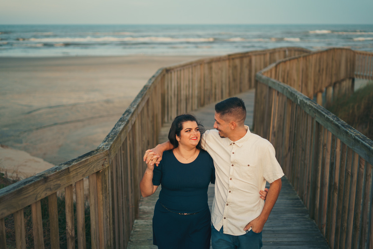 fotografo-de-osorio-do-rio-grande-do-sul-ensaio-de-casal-externo-em-capao-da-canoa-cabure