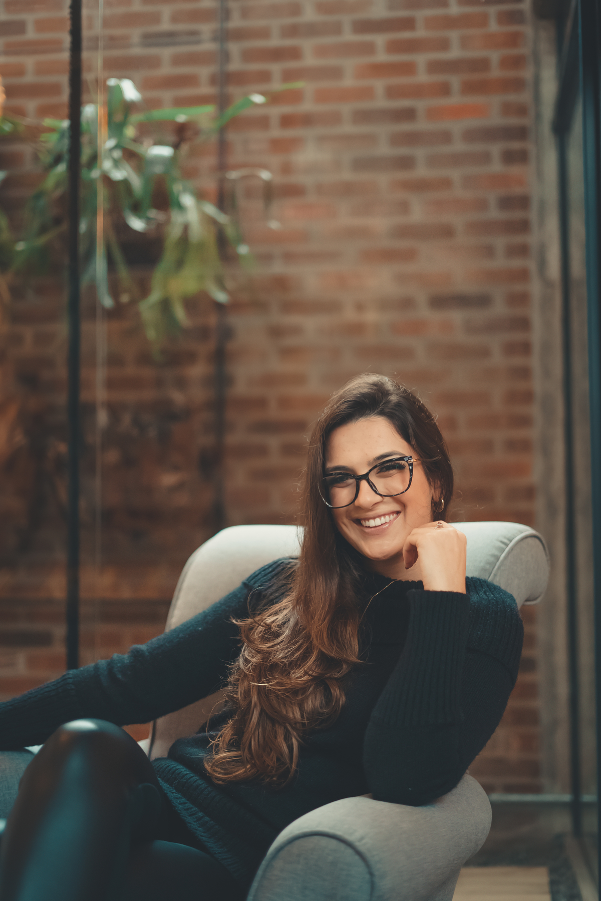 fotografo-em-osorio-no-rio-grande-do-sul-ensaio-feminino-na-biblioteca-casa-do-conde