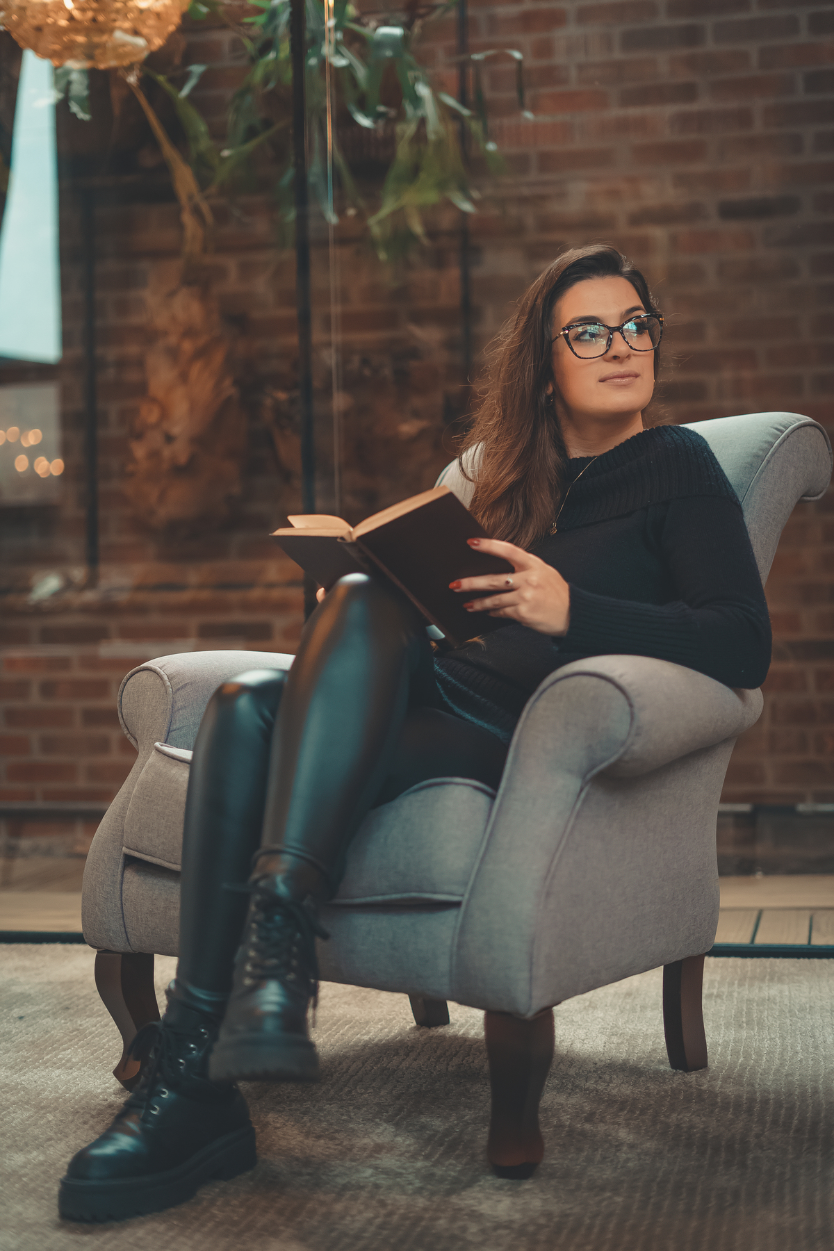 fotografo-em-osorio-no-rio-grande-do-sul-ensaio-feminino-na-biblioteca-casa-do-conde