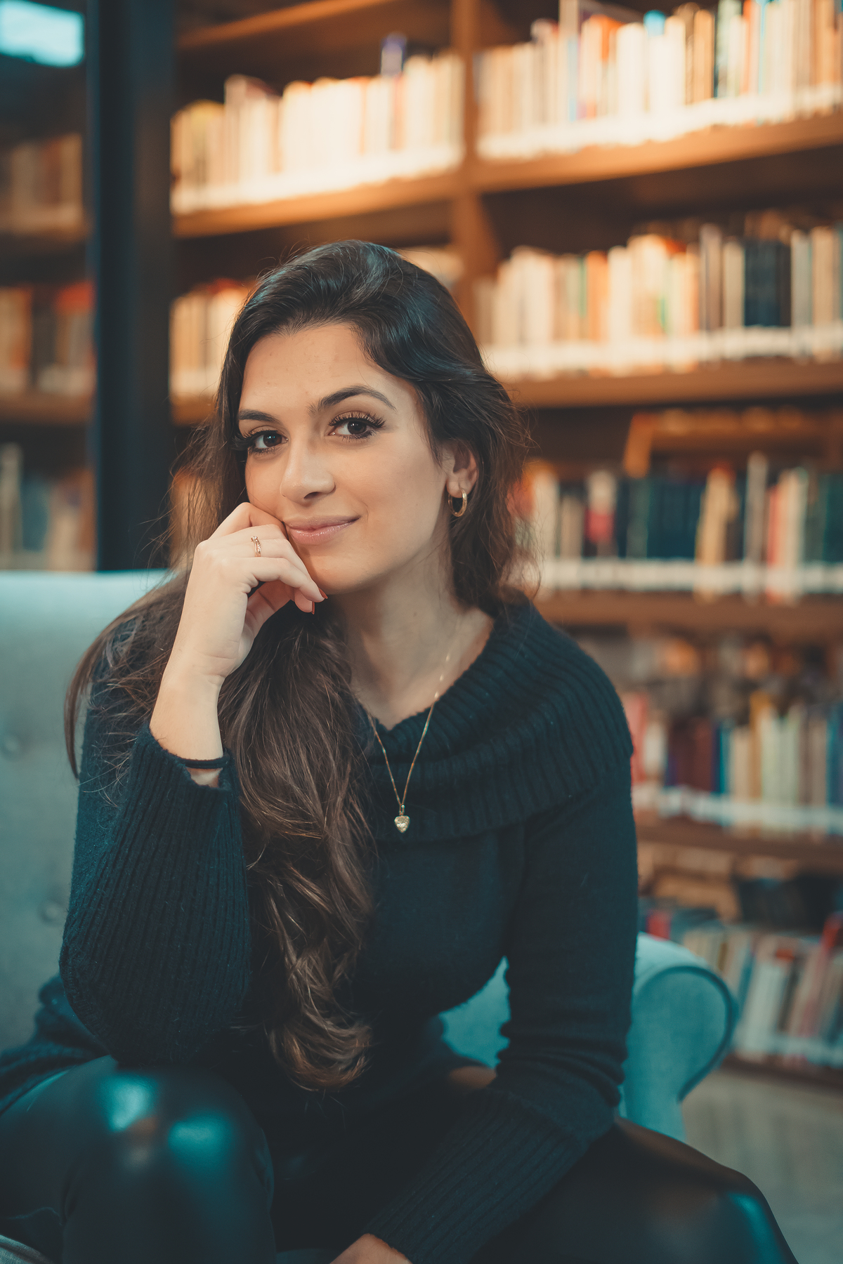 fotografo-em-osorio-no-rio-grande-do-sul-ensaio-feminino-na-biblioteca-casa-do-conde