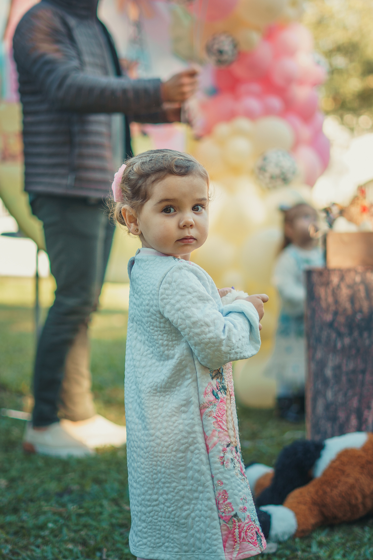 fotografo-em-osorio-rio-grande-do-sul-aniversario-2-aninhos-gemeas-externo-praca