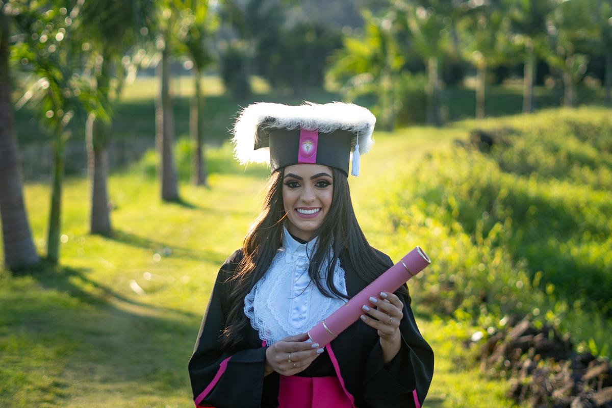 fotografo-em-osorio-rio-grande-do-sul-ensaio-de-formatura-externo-na-natureza-prova-de-toga