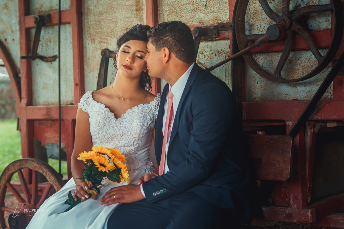 fotografo-de-osorio-felipe-lopes-fotografia-ensaio-de-casal-pre-wedding-noivos-na-natureza-externo